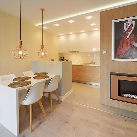 Przytulne Sun Seasons 24 W Szklarskiej Porebie By Renters 아파트