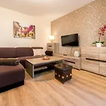Przytulne Apartamenty Sun Seasons 24 W Szklarskiej Porebie By Noclegi Renters Apartment