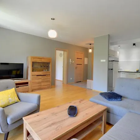 شقة Przytulne Sun Seasons 24 W Szklarskiej Porebie By Renters شكلارسكا بوريبا