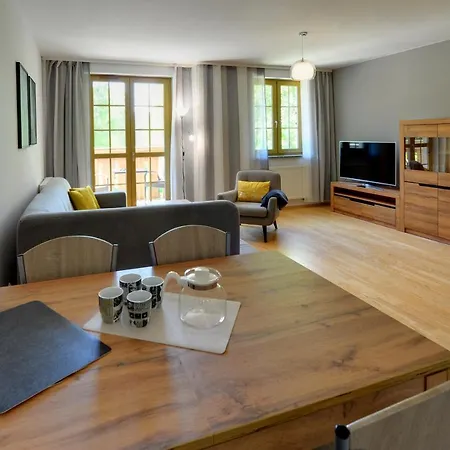 شقة Przytulne Sun Seasons 24 W Szklarskiej Porebie By Renters شكلارسكا بوريبا